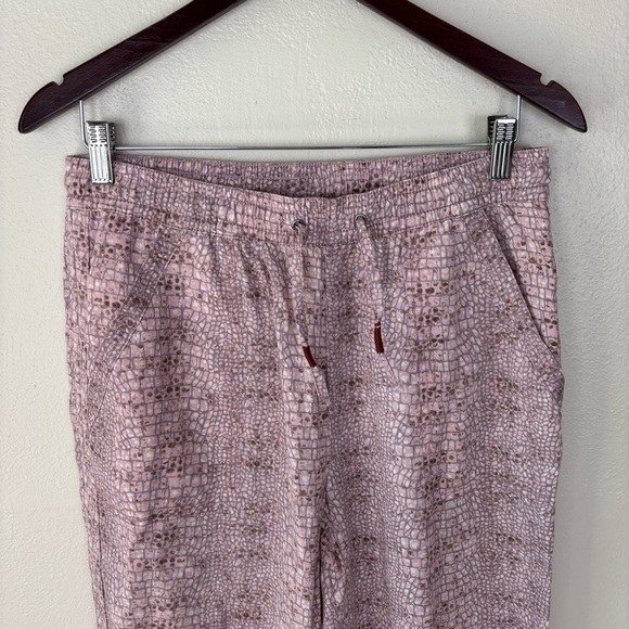 Anthropologie Orana Printed Pockets Joggers Pants In Pink Snakeskin Size Small - Picture 3 of 9